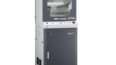 First Class solvent evaporator incorporating a gas generator